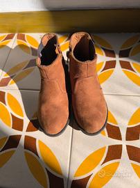 Scarpe Primark taglia 24 – Nuove senza scatola né 