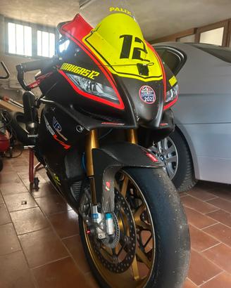 Moto Apriliarsv4 1000
