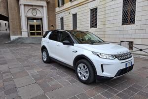 Land Rover Discovrty sport van