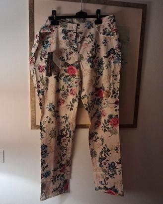 pantaloni