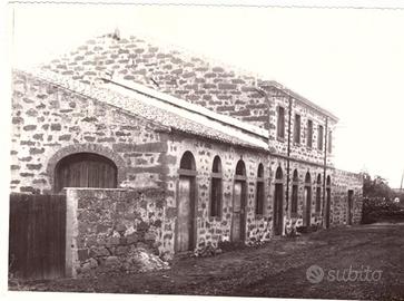 Rustico/edificio-Terreno