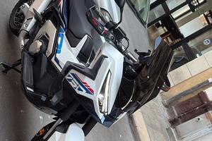 Honda Xadv750
