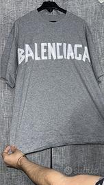 T shirt balenciaga S grigia 2025 over