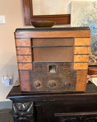 vintage majestic model 15