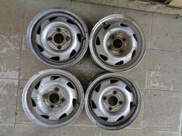 CERCHI FORD FIESTA 13X4.5 POLLICI ET 37 2002