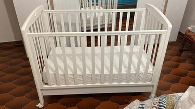 lettino con materasso