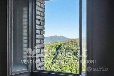 Appartamento di 94 m² con 4 locali a Campello sul 
