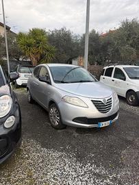 lancia Ypsilon 2012