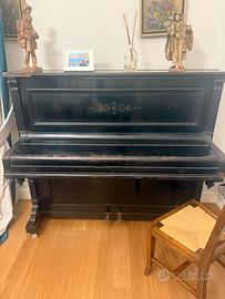 Pianoforte verticale antico marca Neumeyer
