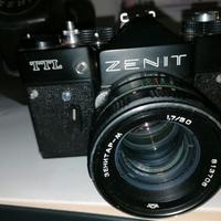 macchina fotografica ZENIT ttl