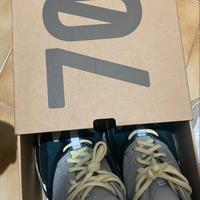 Yeezy 700