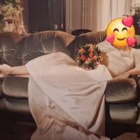 Vestito da sposa e scarpe