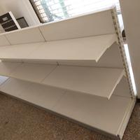 scaffalatura negozio 