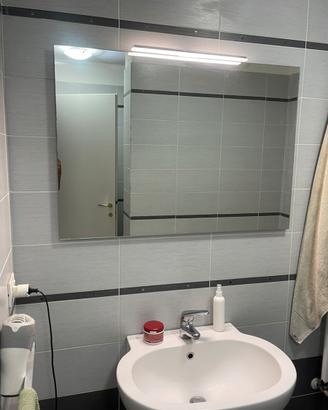 Specchio per bagno illuminato
