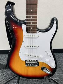 chitarra BACCHUS BST-1 Stratocaster dal Giappone