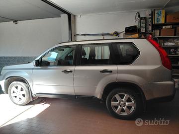 Nissan  x-Trail 2.0 Dci