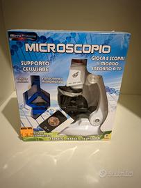 Microscopio con supporto per cellulare