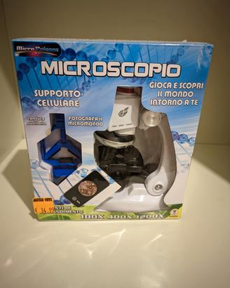 Microscopio con supporto per cellulare