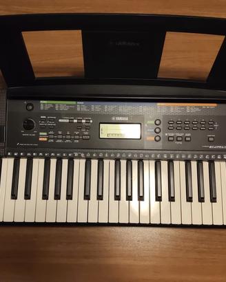 Tastiera Digitale Yamaha PSR-E253 (61 tasti) - Con