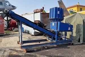 Mulino per cavi elettrici o plastica con magnete