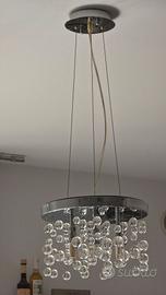 lampadario con perle in vetro  
