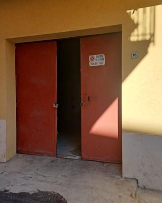 portone in ferro