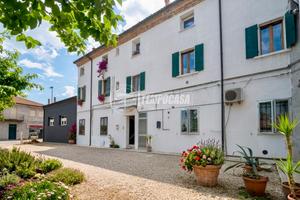 PORZIONE DI CASA