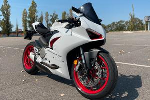 Ducati Panigale V2 2021