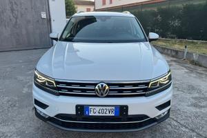 Volkswagen Tiguan 2.0 TDI DSG 4MOTION FULL OPT