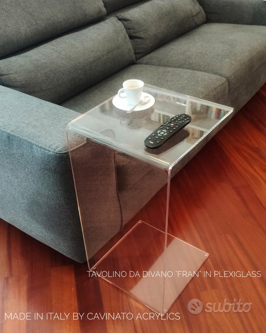 Tavolino divano in plexiglass trasparente 35xH.70 - Arredamento e  Casalinghi In vendita a Milano