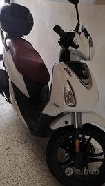 Moto symphony 200