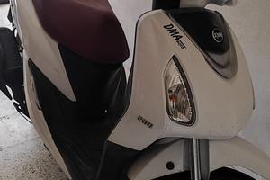 Moto symphony 200