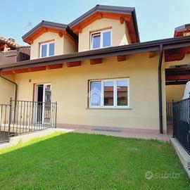 VILLA A SCHIERA A GASSINO TORINESE