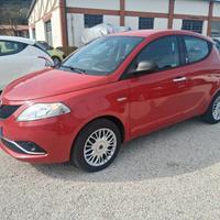 Lancia Ypsilon 1.2 69 CV 5 porte Silver