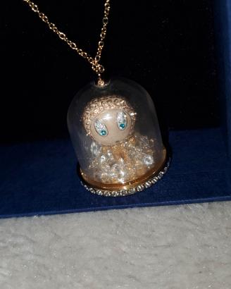 RARE Swarovski Erika Snow Globe Necklace 