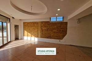 San Leone Locale Commerciale 150Mq Con 2 Vetrine