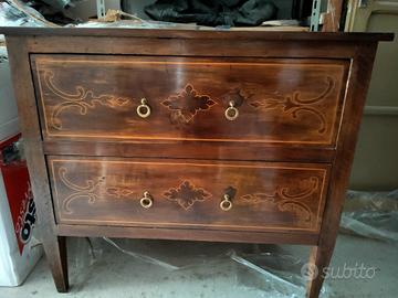 Cassettiera d'epoca in noce 