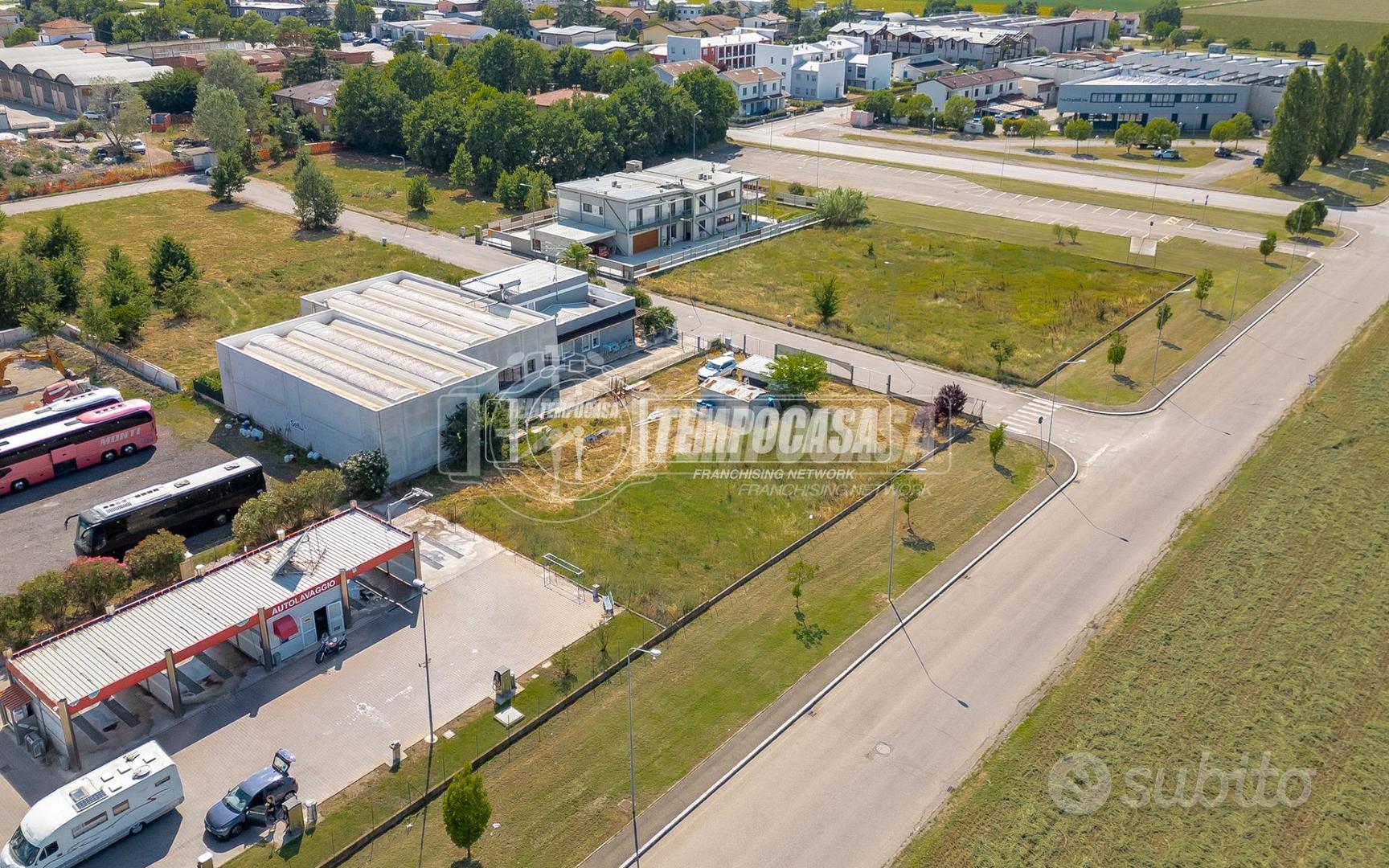 TERRENO COMMERCIALE A DUE PASSI DA MEDICINA - Vista 4