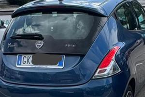 Lancia y 1000 Hybrid 2022