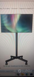 Supporto tv con ruote