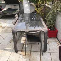 Tavolo da esterno allungabile con sedie