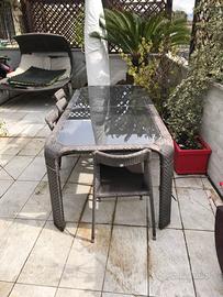 Tavolo da esterno allungabile con sedie