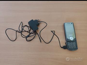 Cellulare Samsung Grigio Argento non funzionante