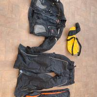 Vestiario tecnico moto