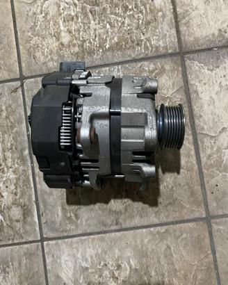 Alternatore VW Golf 3 cilindiri
