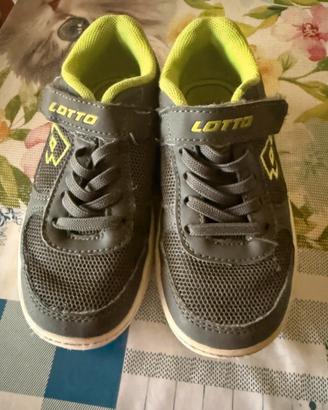 Scarpe sportive da bambino, lotto