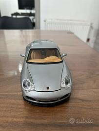 Porsche 996 Turbo Bburago 1:18
