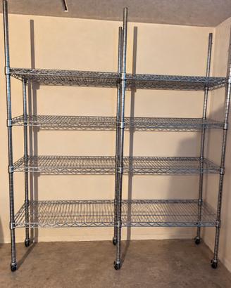 Scaffale metallico doppio con ruote
