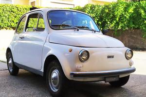 Fiat 500F con tettuccio apribile del 1969