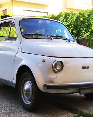 Fiat 500F con tettuccio apribile del 1969